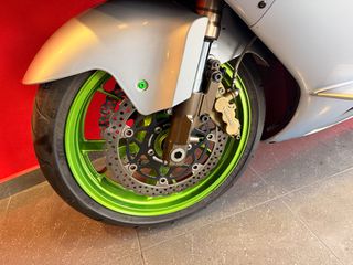Kawasaki ZX-12 R 2004-thumb-7