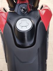 Ducati Hypermotard 698 2024-thumb-6