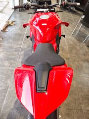 Ducati Streetfighter 2025 V4-thumb-7