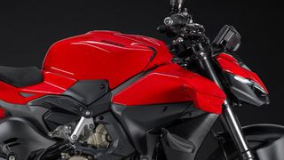 Ducati Streetfighter 2025 V4-thumb-16