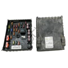 Ασφαλειοθήκη  Volkswagen Passat (B6) 3C0937125 2005-2010
