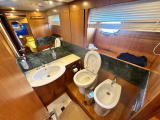 Alalunga 1995 65 Flybrige / GRP HULL /  Αριστο / Two Owners Since New-thumb-20