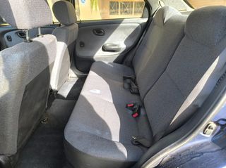 Suzuki Baleno 1996-thumb-12