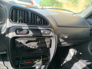 Suzuki Baleno 1996-thumb-13