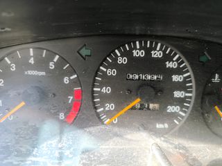Suzuki Baleno 1996-thumb-16