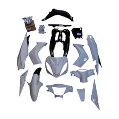 ΚΟΥΣΤΟΥΜΙ YAMAHA CRYPTON - X 135 ΑΣΠΡΟ ΤΥΠΟΥ OF WHITE ΜΑΖΙ ΜΕ ΦΑΝΑΡΙ ΟΛΟΚΛΗΡΩΜΕΝΟ ΣΕΤ ΠΛΑΣΤΙΚΩΝ ΤΙΣ ΕΤΑΙΡΙΑΣ STRONG