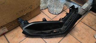 ΠΑΤΩΜΑ ΔΕΞΙ NMAX 125-155 / 2021-2023