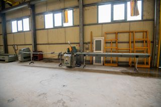 Ελασματουργικά 2001 Πλήρες εργαστήριο κουφωμάτων Αλουμινίου σε αρίστη κατάσταση-thumb-2