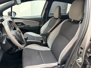 Toyota Yaris 2020-thumb-9