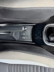 Toyota Yaris 2020-thumb-12