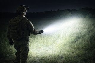 NITECORE P30-thumb-2