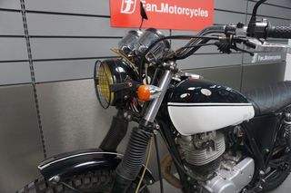 Yamaha SR 400 1982 Cafe Racer-thumb-3