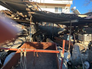 Πωλούνται μαδέρια και σκαλωσιές