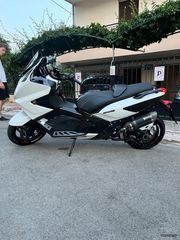 Gilera GP 800 2011 GP 800-thumb-3