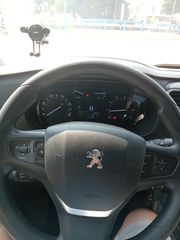 Peugeot Expert 2020 1600-thumb-11