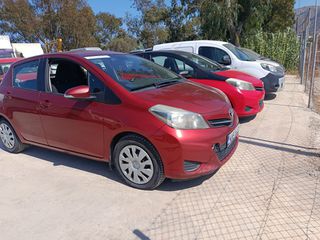 Toyota Yaris 2013 1.4  DIESEL-thumb-4