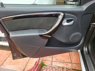 Dacia Duster 2011 1.5 DCI-thumb-12