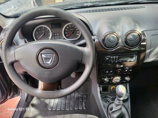 Dacia Duster 2011 1.5 DCI-thumb-17