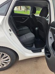 Hyundai i 30 2012 1.6 CRDi Comfort-thumb-16