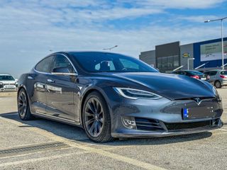 Tesla Model S 2018 75D