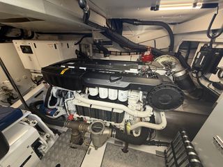 Azimut 2022 68-thumb-69