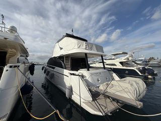 Azimut 2022 68-thumb-3