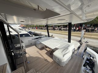 Azimut 2022 68-thumb-7
