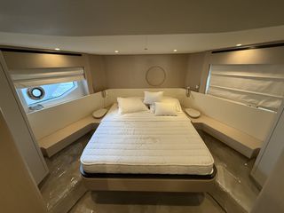 Azimut 2022 68-thumb-43