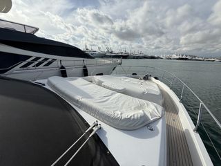 Azimut 2022 68-thumb-11