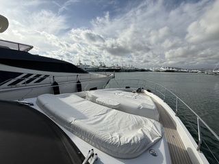 Azimut 2022 68-thumb-12