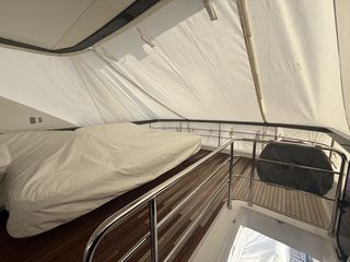 Azimut 2022 68-thumb-17