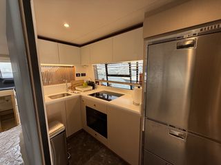 Azimut 2022 68-thumb-31