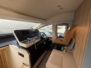 Azimut 2022 68-thumb-33