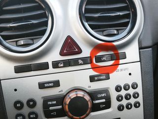 Opel Corsa 2012 LPG εργοστασιακό υγραέριο-thumb-3