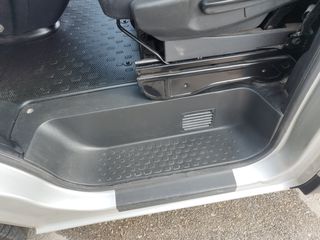 Opel Vivaro 2017 Full extra-thumb-30