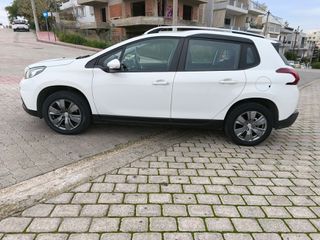 Peugeot 2008 2019 1.2 PURETECH 110 ALLURE-thumb-1