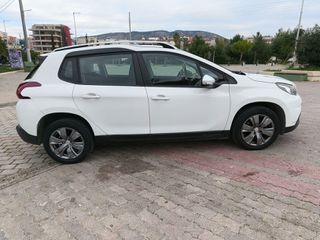 Peugeot 2008 2019 1.2 PURETECH 110 ALLURE-thumb-5