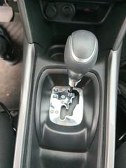 Peugeot 2008 2019 1.2 PURETECH 110 ALLURE-thumb-8