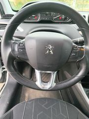 Peugeot 2008 2019 1.2 PURETECH 110 ALLURE-thumb-14