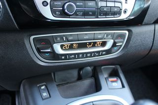 Renault Grand Scenic 2015 BOSE-thumb-39