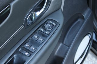 Renault Grand Scenic 2015 BOSE-thumb-17