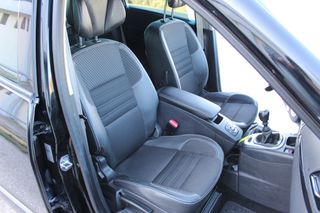 Renault Grand Scenic 2015 BOSE-thumb-29