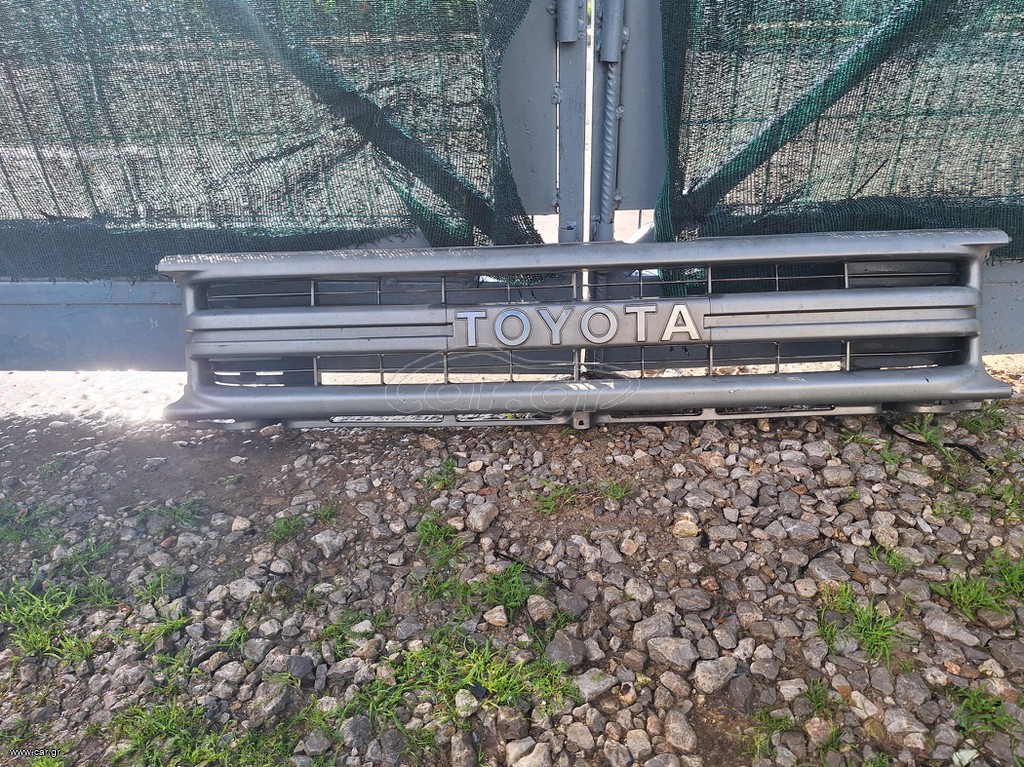 Μάσκα  εμπρος TOYOTA HILUX 1991