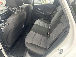 Hyundai i 30 2017 1.4 COMFORT-thumb-11