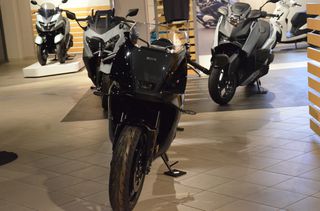 Yamaha XSR 900 GP 2025-thumb-2