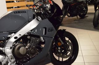 Yamaha XSR 900 GP 2025-thumb-7