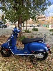 Vespa GTS 300 2019 super sport-thumb-1