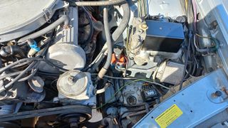 Mercedes-Benz 380 1982 126-thumb-3