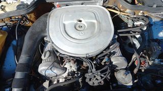 Mercedes-Benz 380 1982 126-thumb-6