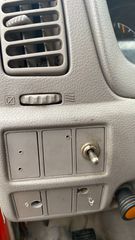 Ανατροπή Toyota 2010 DYNA 100-thumb-9